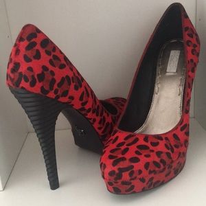 RACHEL by Rachel Roy Kamaria Pump 8.5